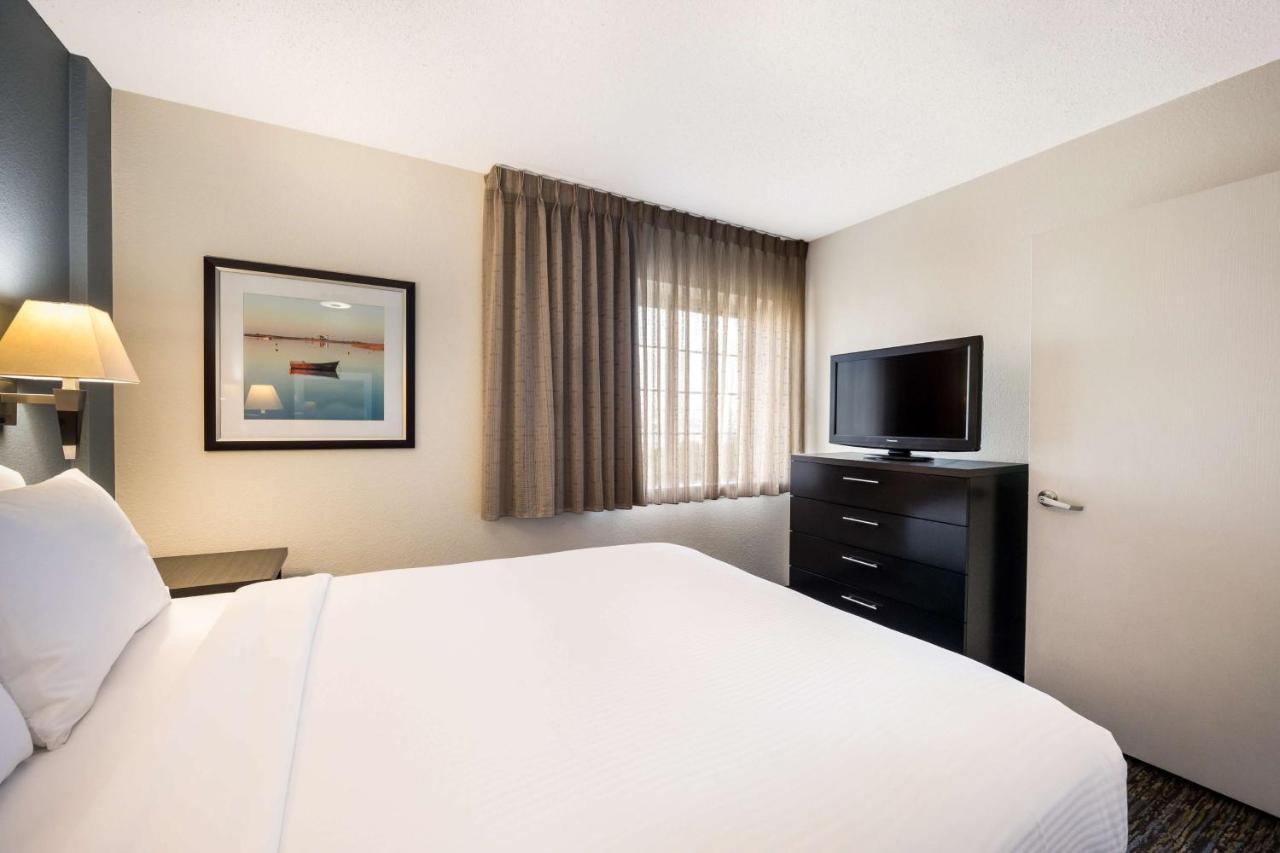 Sonesta Simply Suites Detroit トロイ エクステリア 写真